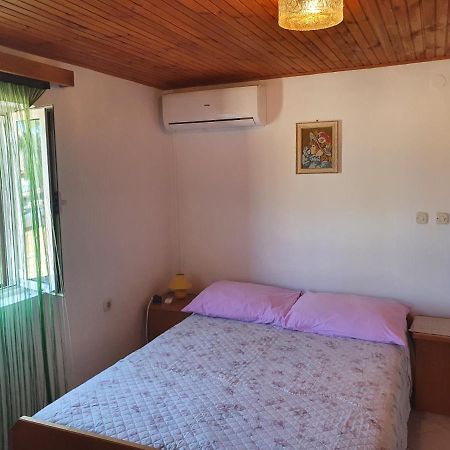 Apartman Letizia Apartment Ustrine Екстериор снимка